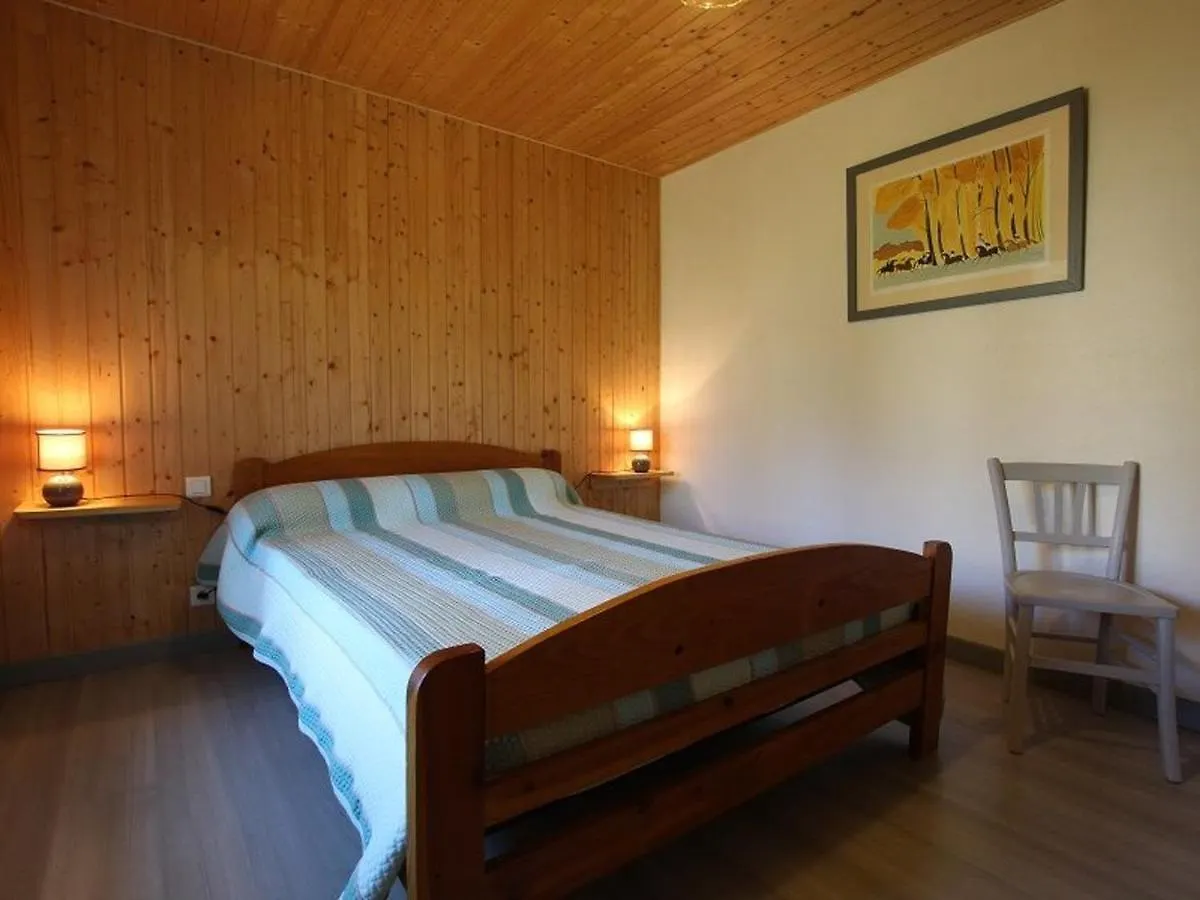 Maison De Charme En Pierres Avec Jardin, Cheminees Et Jeux Pour Enfants, Proche Foret Du Meygal - Fr-1-582-245 Araules 0*,