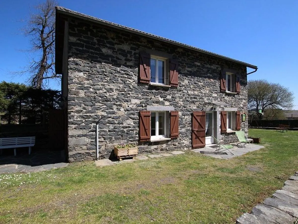 Holiday home Maison De Charme En Pierres Avec Jardin, Cheminees Et Jeux Pour Enfants, Proche Foret Du Meygal - Fr-1-582-245 Araules